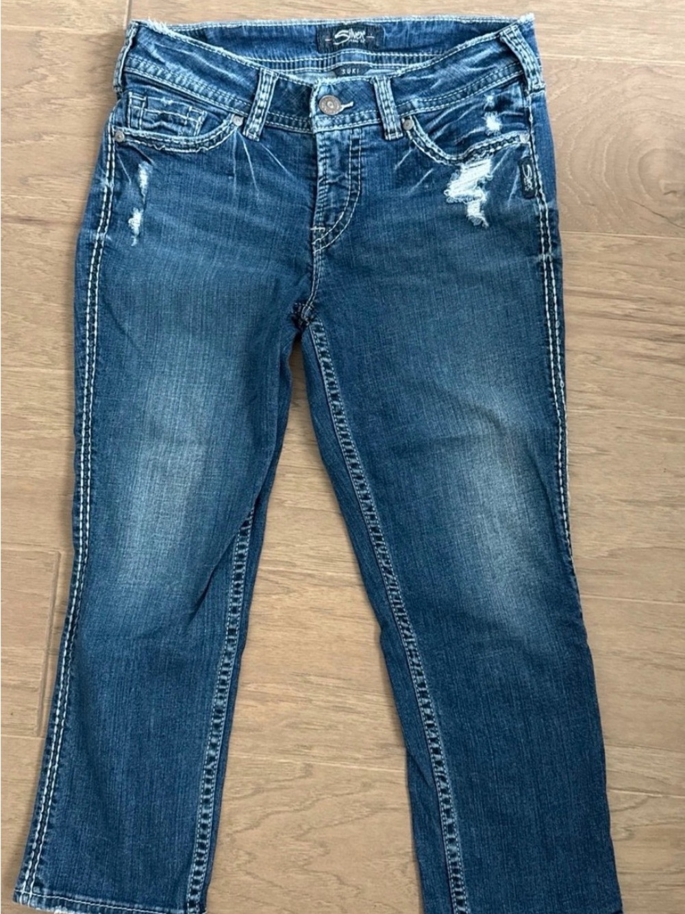 Silver Jeans Suki destructed cropped jeans size 28